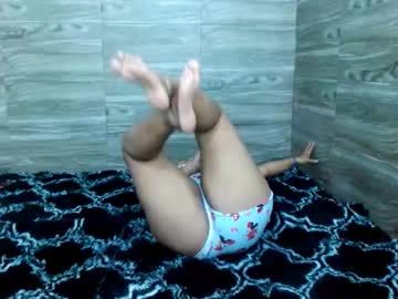 Nahomiember Chaturbate stream image from November 25, 2025