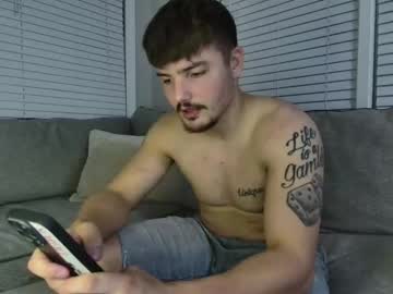 Yungbul1 Chaturbate stream image from November 25, 2025