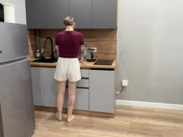 Fremine_ Chaturbate stream image from November 25, 2025