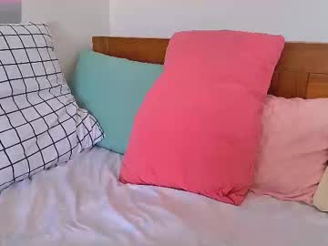 Blondiesweet Chaturbate stream image from November 25, 2025