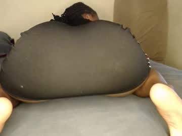Shortandsweete Chaturbate stream image from November 25, 2025