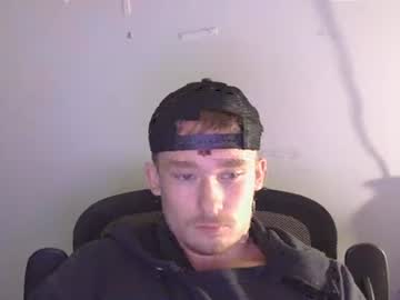 Zachmcw25 Chaturbate stream image from November 25, 2025