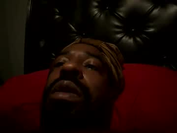 Bigdoggiebone Chaturbate stream image from November 25, 2025