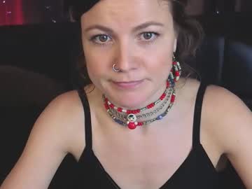 Marla_Bri Chaturbate stream image from November 25, 2025
