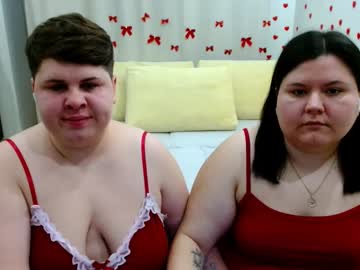 Beckyandellen Chaturbate stream image from November 25, 2025