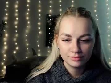 Whitehex666 Chaturbate stream image from November 25, 2025