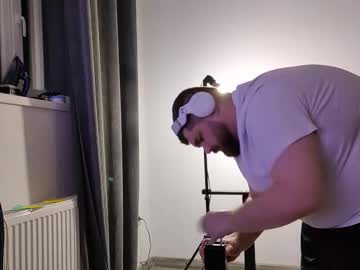 Kingmarti Chaturbate stream image from November 25, 2025