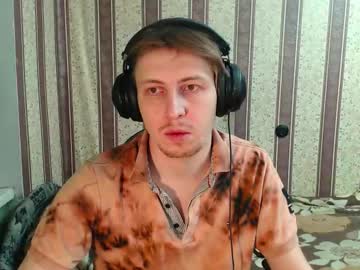 Darienlarge Chaturbate stream image from November 25, 2025