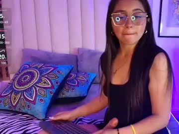 Mara_Wolf01 Chaturbate stream image from November 25, 2025