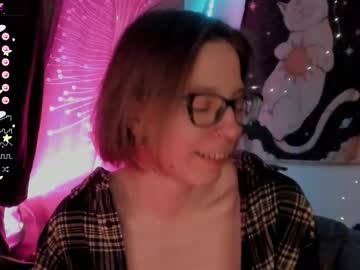 Moon__Girl Chaturbate stream image from November 25, 2025