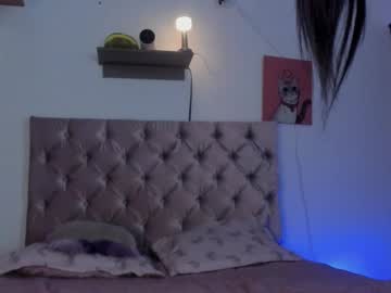 Sweetlia2 Chaturbate stream image from November 25, 2025