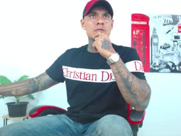 Juniior_333 Chaturbate stream image from November 25, 2025