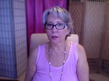 Silky_Petra2 Chaturbate stream image from November 25, 2025