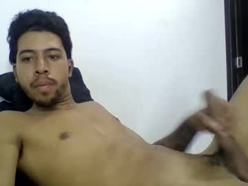 Steven768436 Chaturbate stream image from November 25, 2025