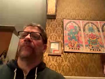 Guyute42 Chaturbate stream image from November 25, 2025