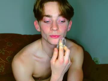 Lilbearxxxx Chaturbate stream image from November 26, 2025