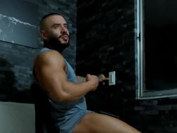 Brucedallas Chaturbate stream image from November 26, 2025
