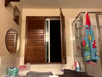 Earl3232 Chaturbate stream image from November 26, 2025
