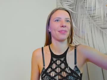 Kiaracoule Chaturbate stream image from November 26, 2025