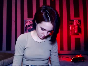 Onaloon Chaturbate stream image from November 26, 2025