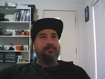 Theozbeardguy Chaturbate stream image from November 26, 2025