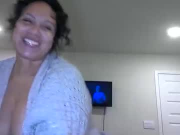 Annie23mal Chaturbate stream image from November 26, 2025