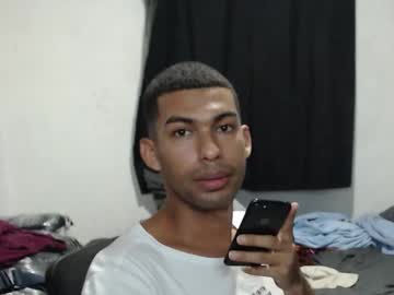 Boikozen Chaturbate stream image from November 26, 2025