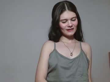 Emily_Littesweet Chaturbate stream image from November 26, 2025