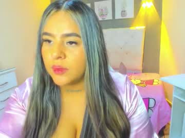 Silvana_Cruzz Chaturbate stream image from November 26, 2025
