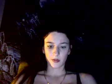 Skinnyangel21 Chaturbate stream image from November 26, 2025
