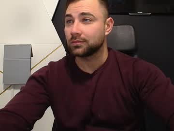 Duncanstones Chaturbate stream image from November 26, 2025