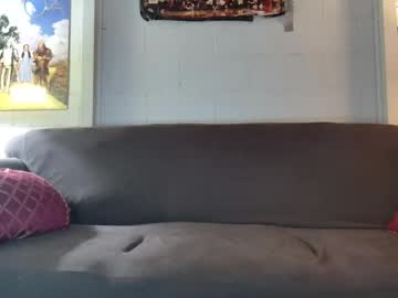 Yungbul1 Chaturbate stream image from November 26, 2025
