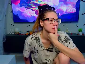 Laveniadevoss Chaturbate stream image from November 26, 2025