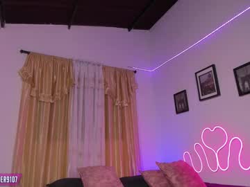 Sarayander Chaturbate stream image from November 26, 2025