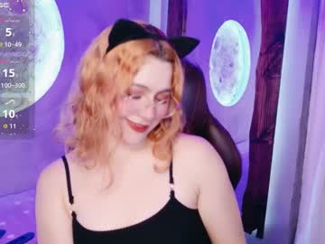 Sussiestrawberry Chaturbate stream image from November 26, 2025