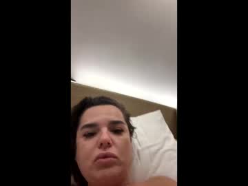 Deliadelicious Chaturbate stream image from November 26, 2025