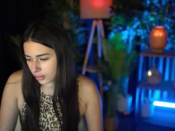 Luxeavelyn Chaturbate stream image from November 26, 2025