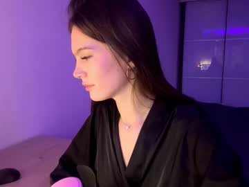 Tierralaurole Chaturbate stream image from November 26, 2025
