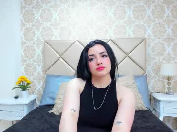 Isa_Monroee Chaturbate stream image from November 26, 2025