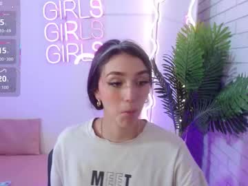 Paola_Tay Chaturbate stream image from November 26, 2025