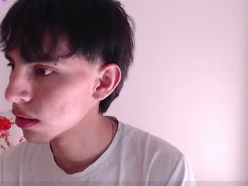 Andrew_Courtz Chaturbate stream image from November 26, 2025
