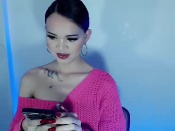 Holy_Maxine Chaturbate stream image from November 26, 2025