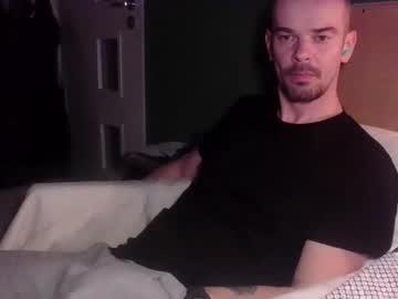 Yewloo Chaturbate stream image from November 26, 2025