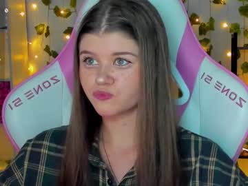 Alice_Tails Chaturbate stream image from November 26, 2025