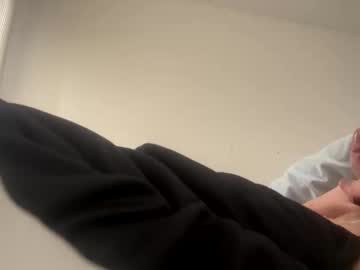 Bxmill Chaturbate stream image from November 26, 2025