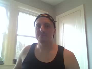 Chillsfguy Chaturbate stream image from November 26, 2025