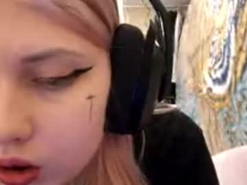 Edateramoto Chaturbate stream image from November 26, 2025