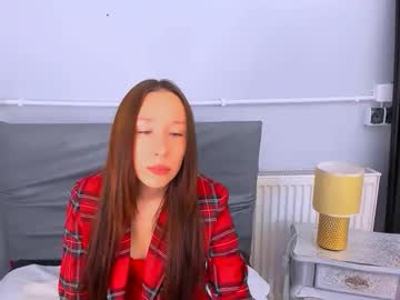 Martinabody Chaturbate stream image from November 26, 2025