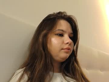 Chiculya Chaturbate stream image from November 26, 2025