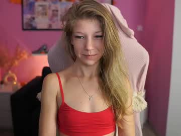 Missicute18 Chaturbate stream image from November 26, 2025